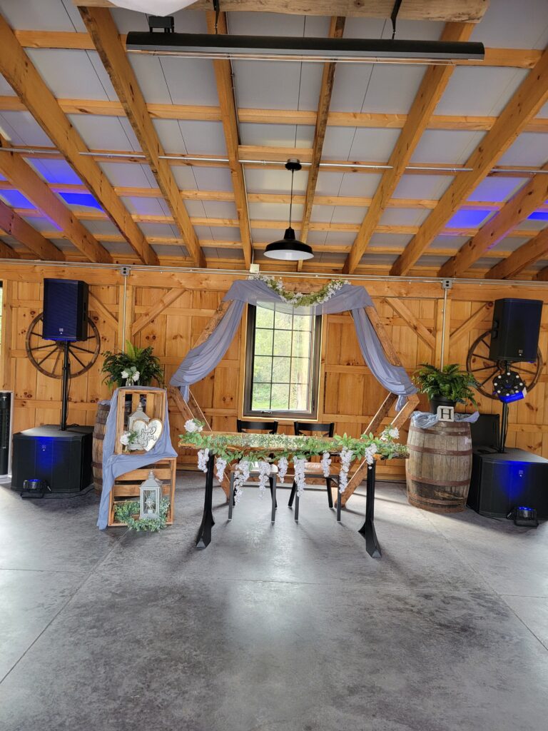 Discover the charm of a Farm Wedding Venue in Maryland at Timber Valley Farm Barn Rental. Nestled in Western Maryland, this picturesque setting offers an idyllic backdrop for exchanging vows amidst the tranquility of nature. If you seek a rustic country farm barn venue, look no further than Timber Valley Farm Barn Rental. Situated away from the bustling city life, this venue exudes genuine countryside allure.