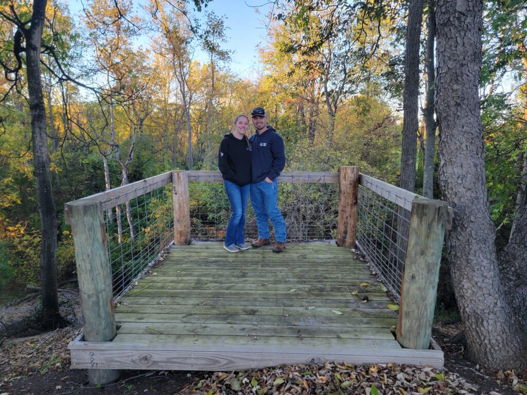 Beat the Rush: Why Off-Season Tours Win👰‍♀️ 🤵‍♂️
The early months of the year, right after the holiday engagement rush, are the most strategic time to book tours. Wedding season is just around the corner, and the most popular dates are booked fast. By scheduling a tour now, you’ll have a head start on securing your preferred date and time. Many highly sought-after locations, especially a scenic Wedding Venue Clear Spring Outdoor Barn at Timber Valley Farm Barn Rental, book up quickly—so don’t delay!