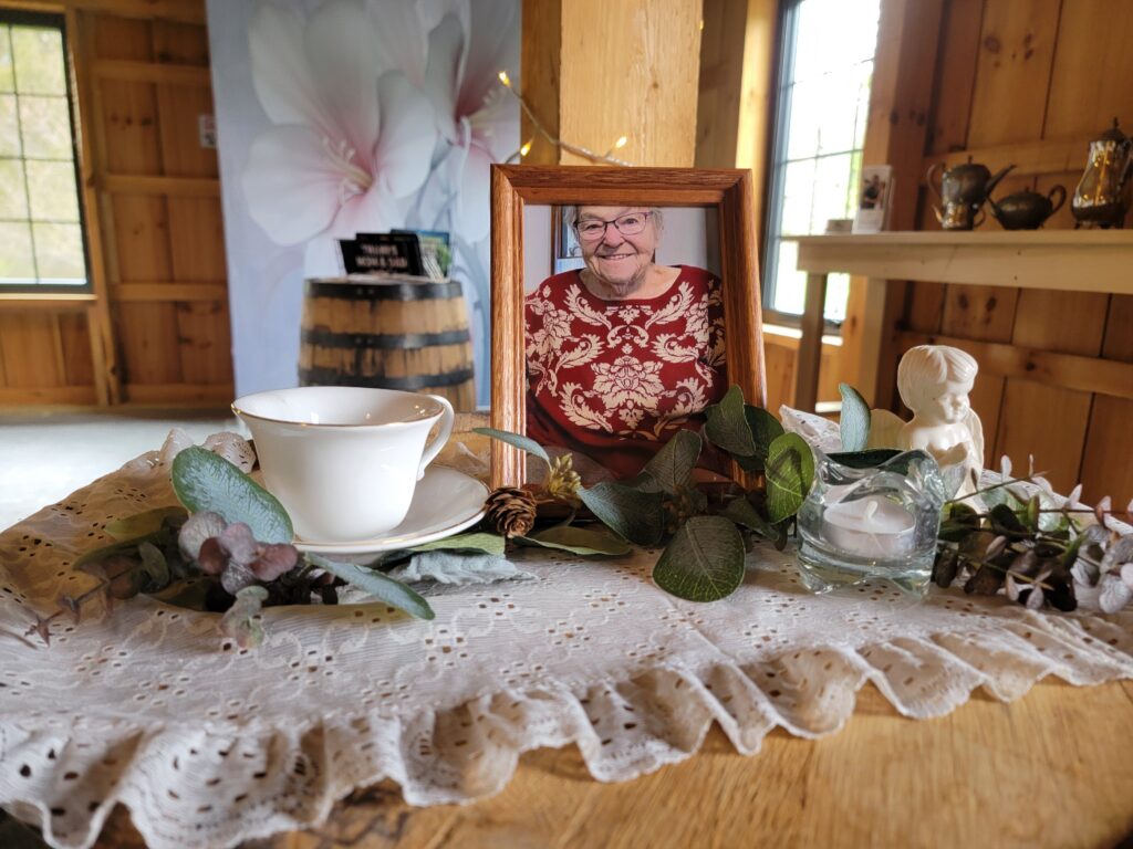 Perfectly Proportioned for Intimacy: The Rustic-Chic Advantage
While our timber frame barn is large enough to host a grand wedding, its warm wood tones and exposed beams create a cozy environment perfectly scaled for a bridal shower. Unlike overwhelming banquet halls, our Bridal Shower Venue Maryland uses its rustic charm to foster genuine connection and conversation. The space is naturally beautiful, meaning you can achieve an elegant look with minimal effort, focusing your budget on catering and gifts rather than complex décor. We offer a true blank canvas where themes ranging from a classic tea party to a modern boho brunch look spectacular.