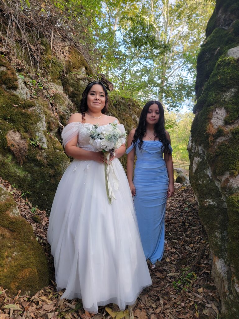 Why Schedule a Tour of Your Dream Wedding or Event Venue in Clear Spring Maryland?👰‍♀️ 🤵‍♂️
A private tour is your opportunity to truly connect with the space and with our dedicated hosts, Karen and Tom Grosh.
Experience the Magic: Seeing our beautiful barn and surrounding grounds in person is the best way to envision your event. You can walk the full 100 acres, see the natural light streaming through the timber beams, and feel the tranquility that makes our location unique.