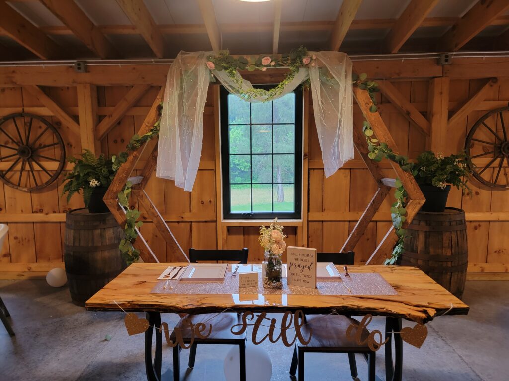 Peaceful Countryside Escape: Provide your guests with a relaxing and memorable experience, away from the city’s hustle and bustle. We border the Potomac River and historic C&O Canal, adding to the peaceful, scenic atmosphere.
Customizable Celebration Space: Design your perfect event, from intimate dinners to lively receptions, with our flexible and adaptable venue. Our space caters to your vision, allowing you to personalize every detail.
Stunning Photo Opportunities: Capture the joy of your anniversary with the picturesque backdrop of our scenic farmland. The entire property is a perfect canvas for group photos of the entire extended family. 50th Wedding Anniversary Venue MD