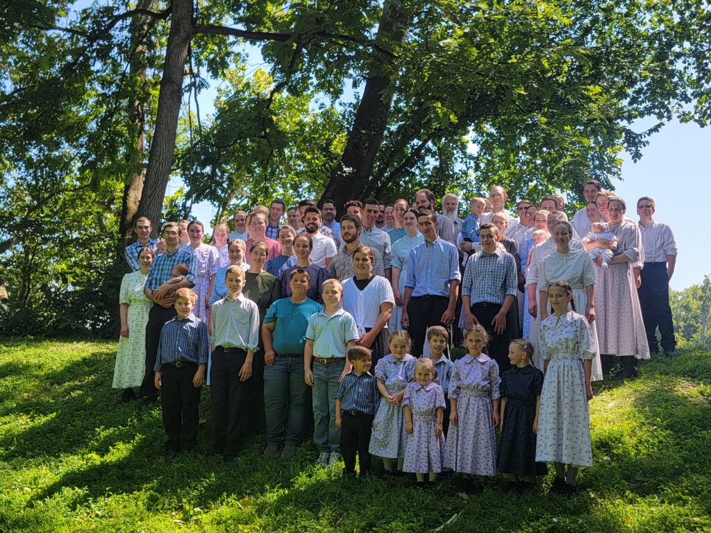 The Timber Valley Advantage for your Family Reunion Event Venue🌄
Unforgettable Celebrations: Our stunning barn offers a warm, inviting space perfect for sharing stories, creating new memories, and celebrating your family’s unique bond. The barn, which is only two years old, provides a beautiful, rustic atmosphere combined with modern climate control and amenities, ensuring guests of all ages are comfortable.