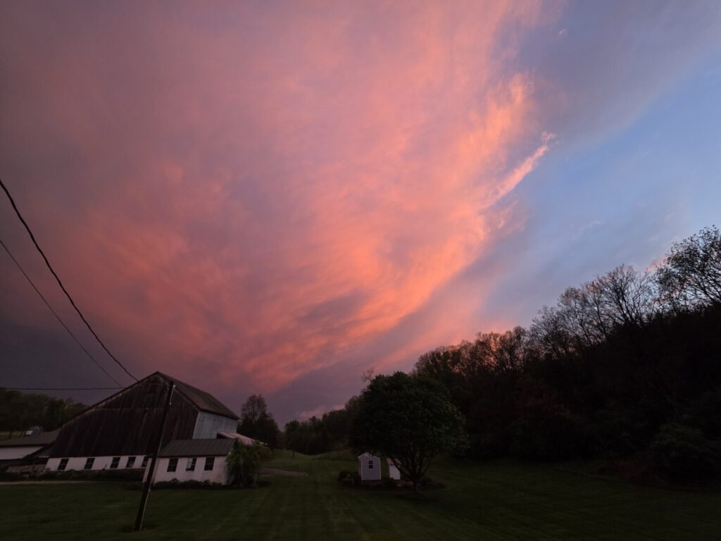 One of the most remarkable things about Sunsets at Timber Valley is that no two are ever the same. Each season paints the evening sky with its own unique palette of colors, creating unforgettable views that change throughout the year.